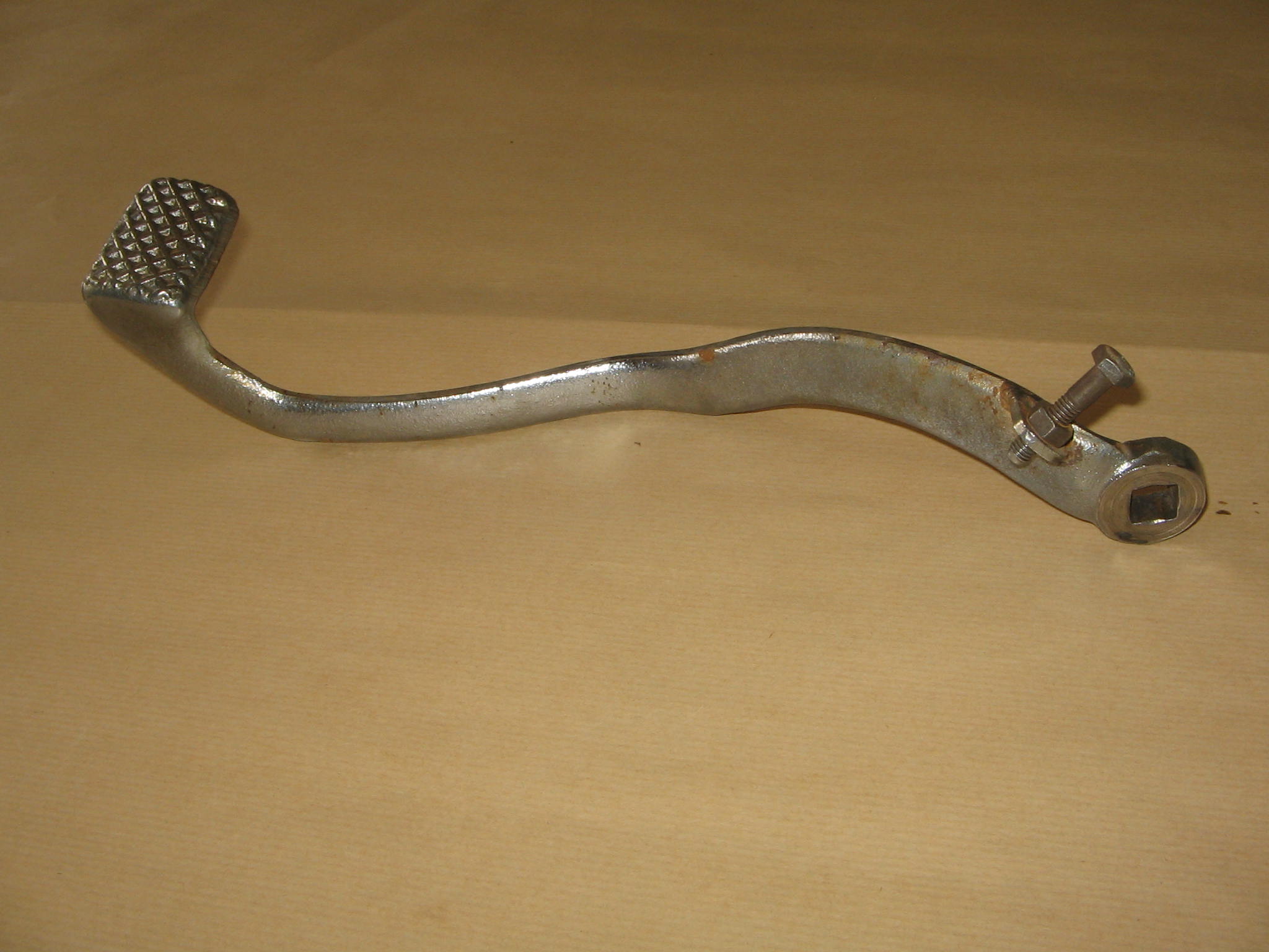 BENELLI 250 2C. PEDALE FRENO N.1.969